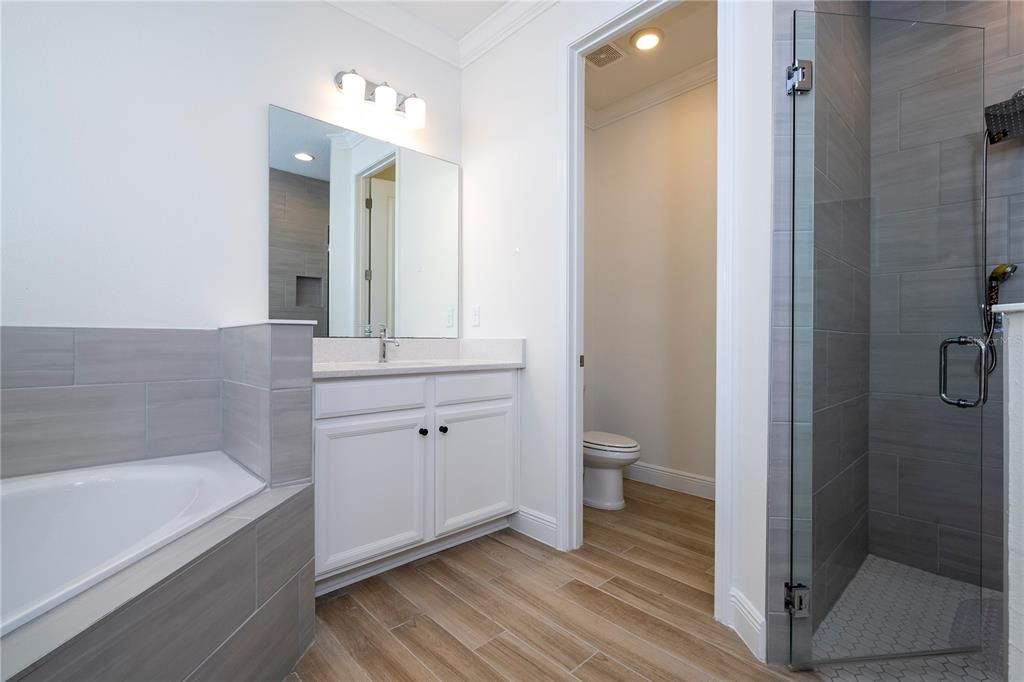 待售: $759,000 (6 贝兹, 4 浴室, 4142 平方英尺)