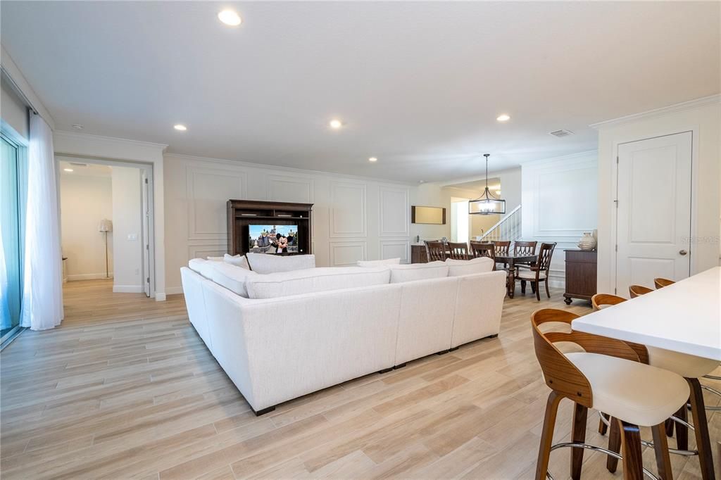 待售: $759,000 (6 贝兹, 4 浴室, 4142 平方英尺)