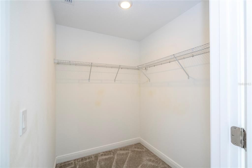 待售: $759,000 (6 贝兹, 4 浴室, 4142 平方英尺)