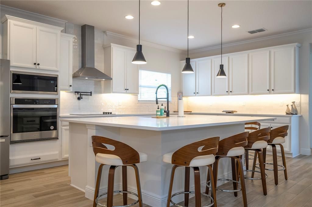 待售: $759,000 (6 贝兹, 4 浴室, 4142 平方英尺)