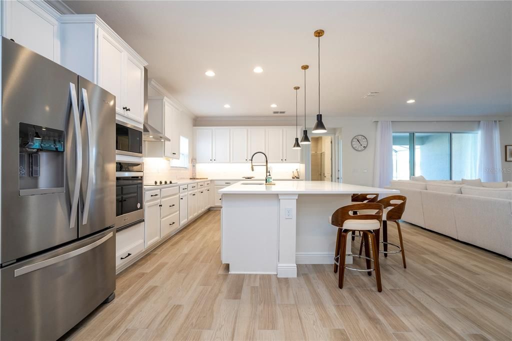 待售: $759,000 (6 贝兹, 4 浴室, 4142 平方英尺)