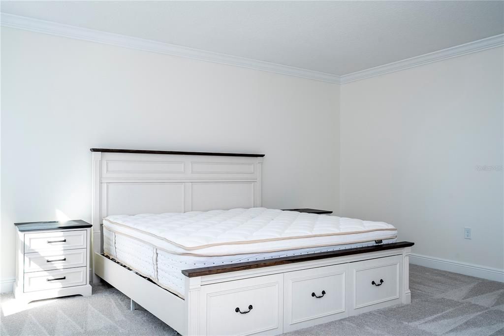 待售: $759,000 (6 贝兹, 4 浴室, 4142 平方英尺)