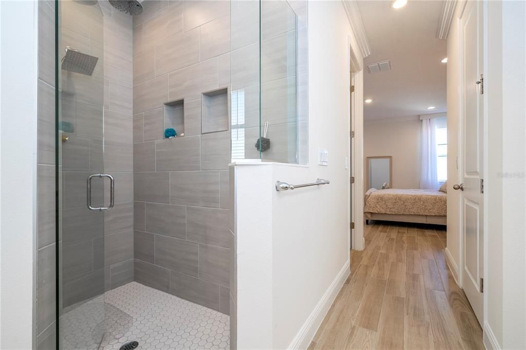 待售: $759,000 (6 贝兹, 4 浴室, 4142 平方英尺)