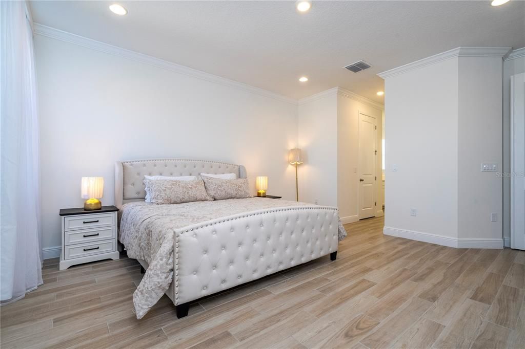 待售: $759,000 (6 贝兹, 4 浴室, 4142 平方英尺)