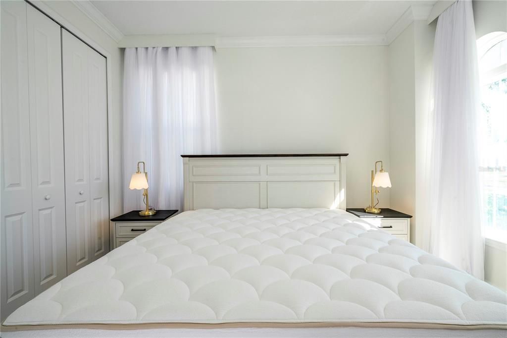 待售: $759,000 (6 贝兹, 4 浴室, 4142 平方英尺)