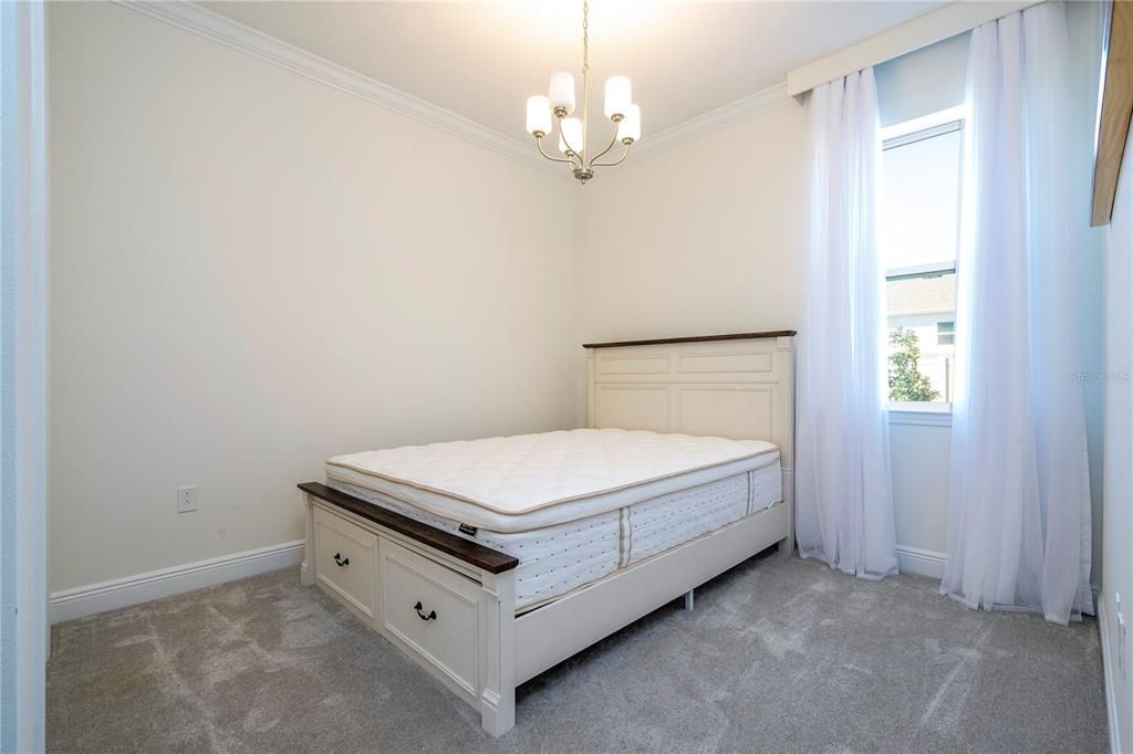 待售: $759,000 (6 贝兹, 4 浴室, 4142 平方英尺)