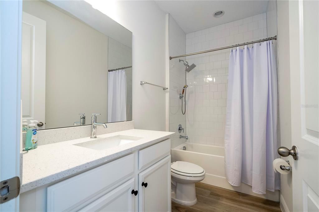 待售: $759,000 (6 贝兹, 4 浴室, 4142 平方英尺)