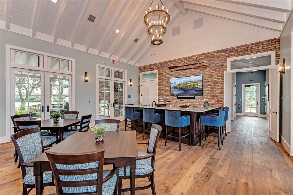 待售: $544,900 (0.43 acres)