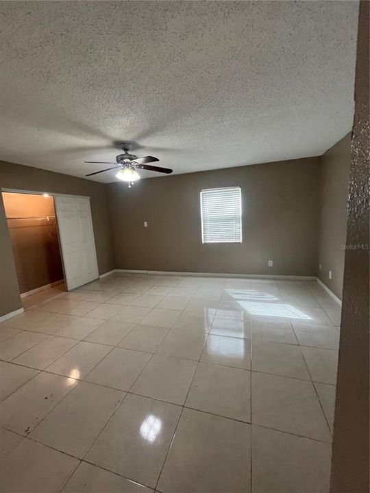 For Rent: $3,800 (5 beds, 2 baths, 1756 Square Feet)