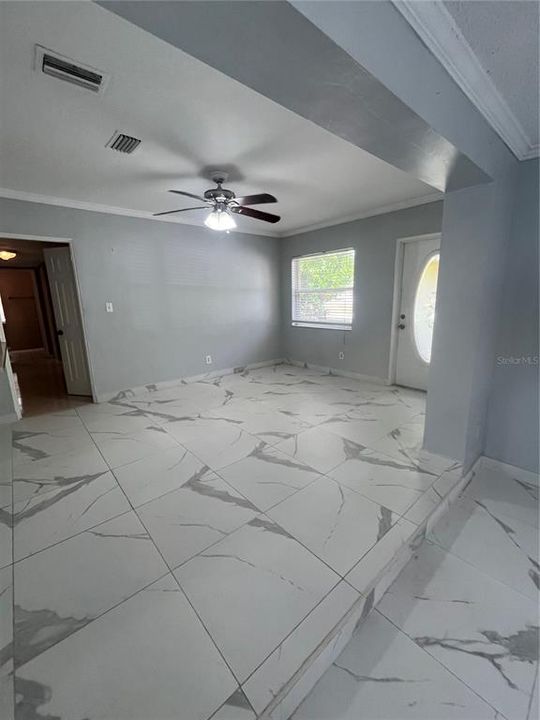 For Rent: $3,800 (5 beds, 2 baths, 1756 Square Feet)