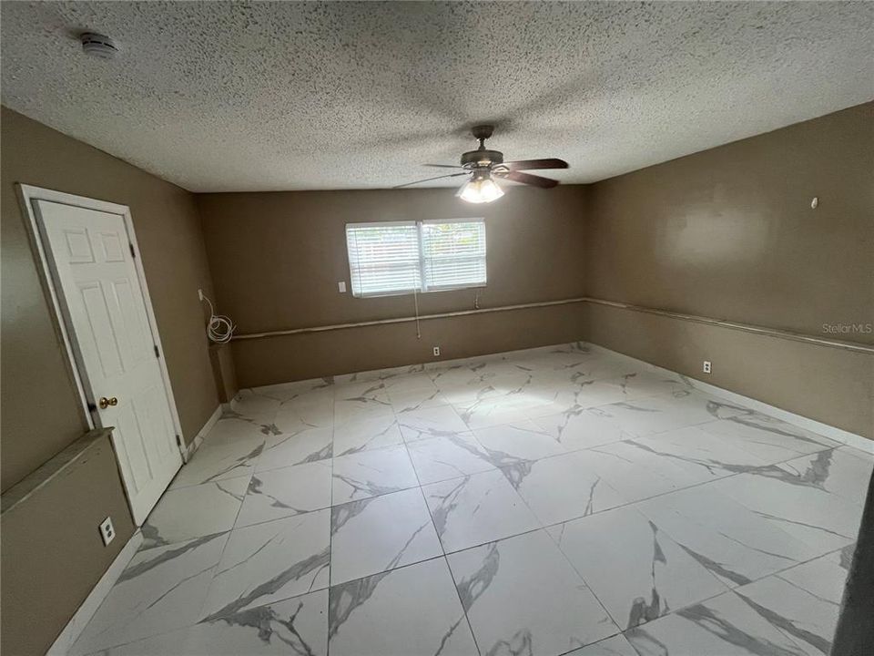 For Rent: $3,800 (5 beds, 2 baths, 1756 Square Feet)