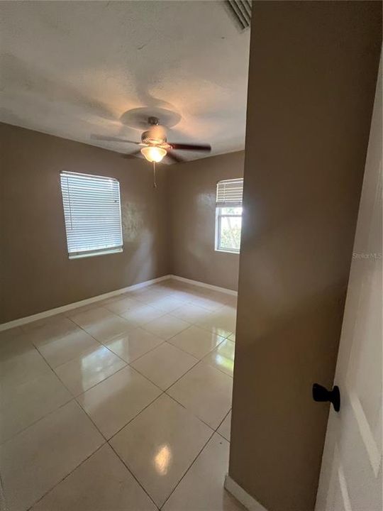 For Rent: $3,800 (5 beds, 2 baths, 1756 Square Feet)