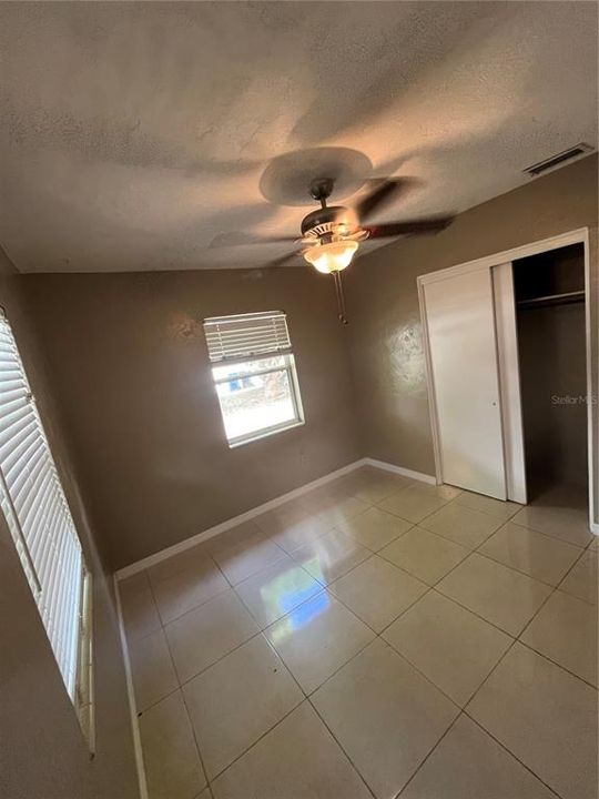 For Rent: $3,800 (5 beds, 2 baths, 1756 Square Feet)