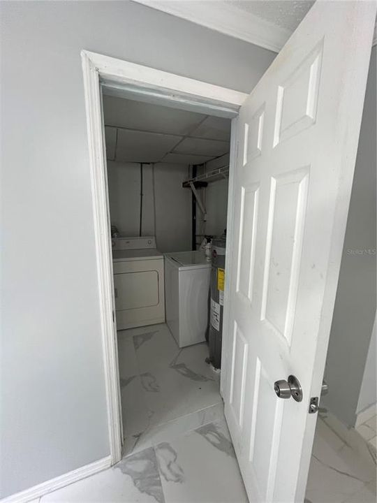 For Rent: $3,800 (5 beds, 2 baths, 1756 Square Feet)