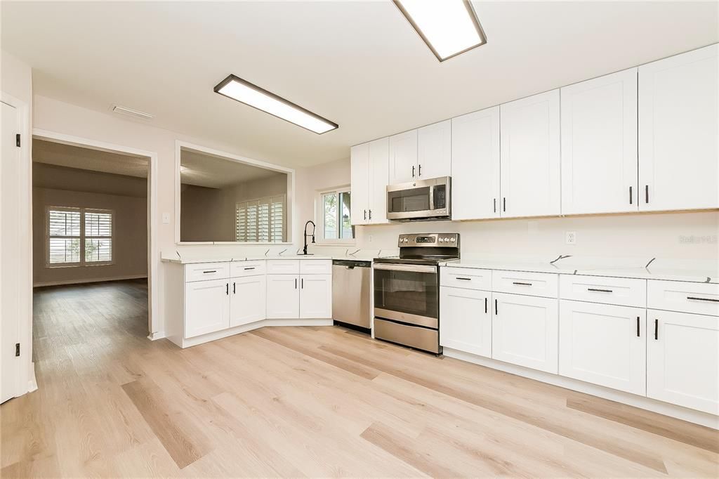 For Sale: $439,900 (4 beds, 2 baths, 2462 Square Feet)