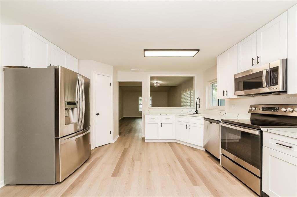 For Sale: $439,900 (4 beds, 2 baths, 2462 Square Feet)