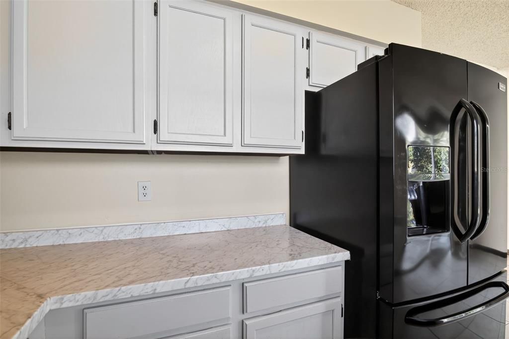 En Venta: $218,000 (3 camas, 2 baños, 1296 Pies cuadrados)