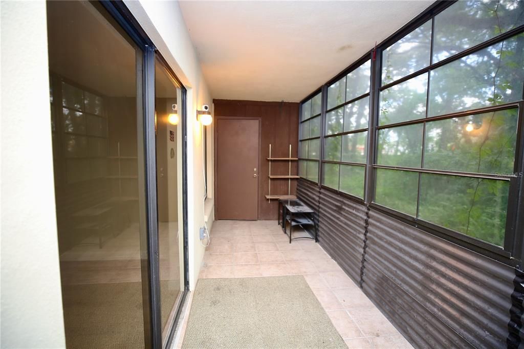 En Venta: $154,900 (2 camas, 2 baños, 960 Pies cuadrados)