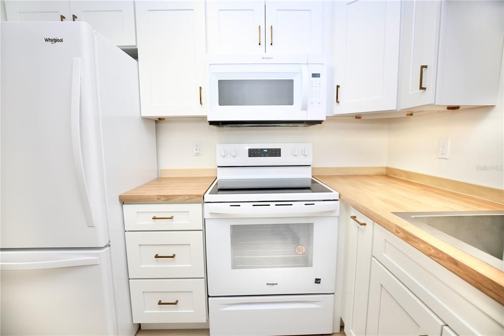 En Venta: $154,900 (2 camas, 2 baños, 960 Pies cuadrados)