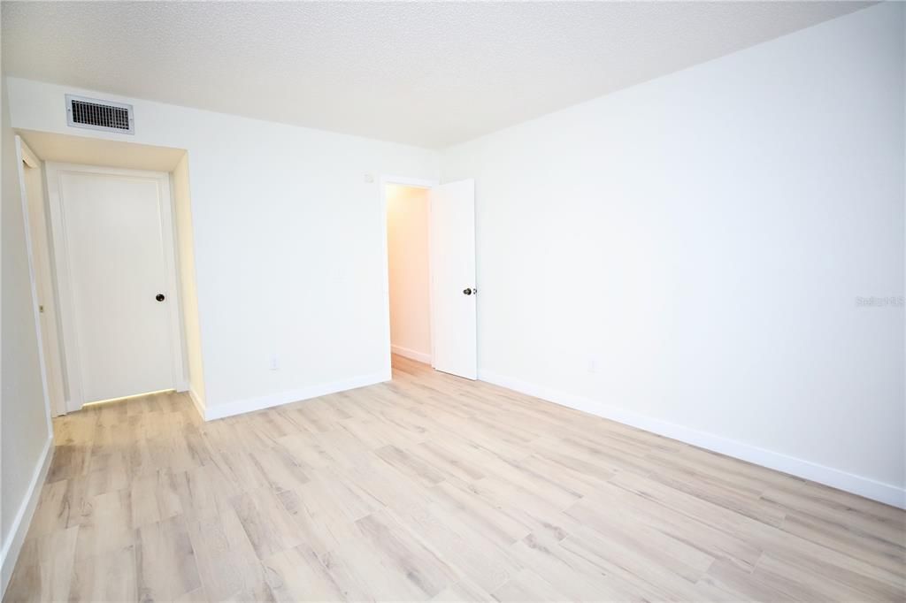 En Venta: $154,900 (2 camas, 2 baños, 960 Pies cuadrados)