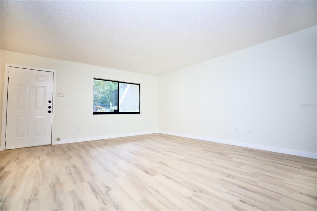 En Venta: $154,900 (2 camas, 2 baños, 960 Pies cuadrados)