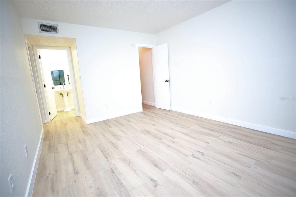 En Venta: $154,900 (2 camas, 2 baños, 960 Pies cuadrados)