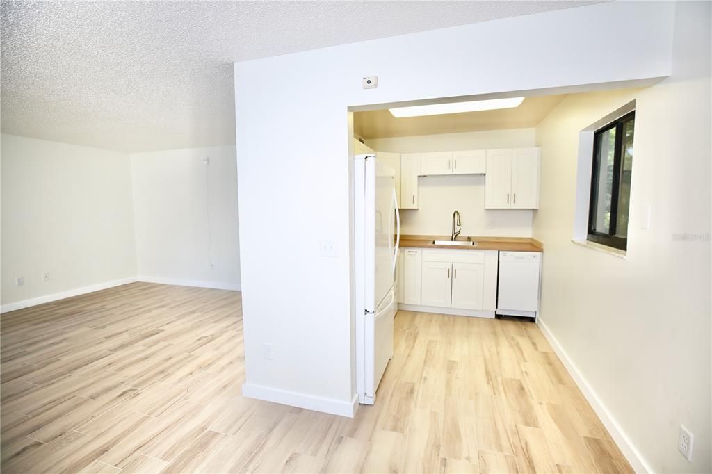 En Venta: $154,900 (2 camas, 2 baños, 960 Pies cuadrados)