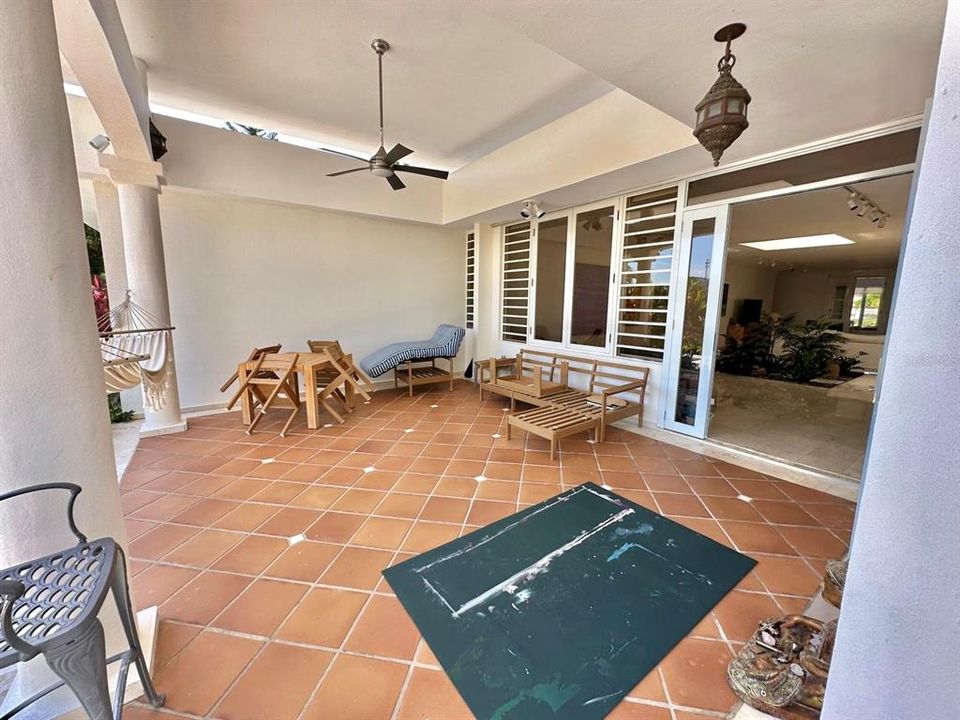 En Renta: $7,500 (4 camas, 4 baños, 5000 Pies cuadrados)