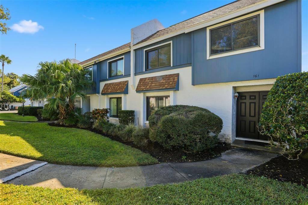 Active With Contract: $289,000 (3 beds, 2 baths, 1519 Square Feet)