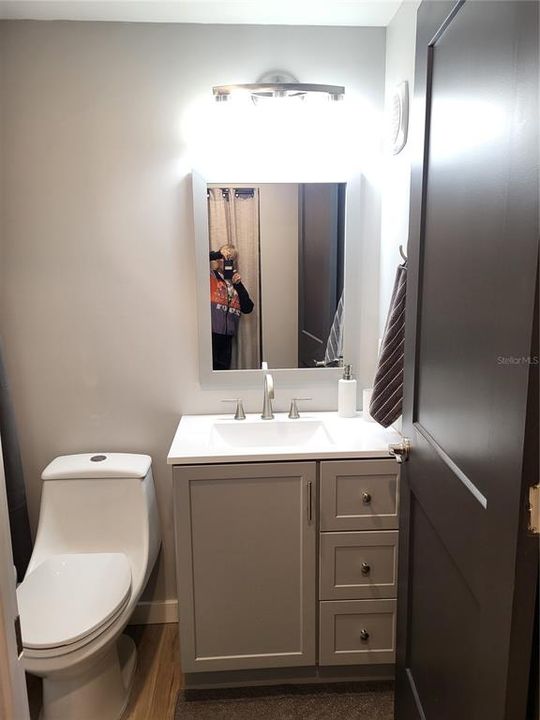 待售: $195,000 (2 贝兹, 2 浴室, 804 平方英尺)