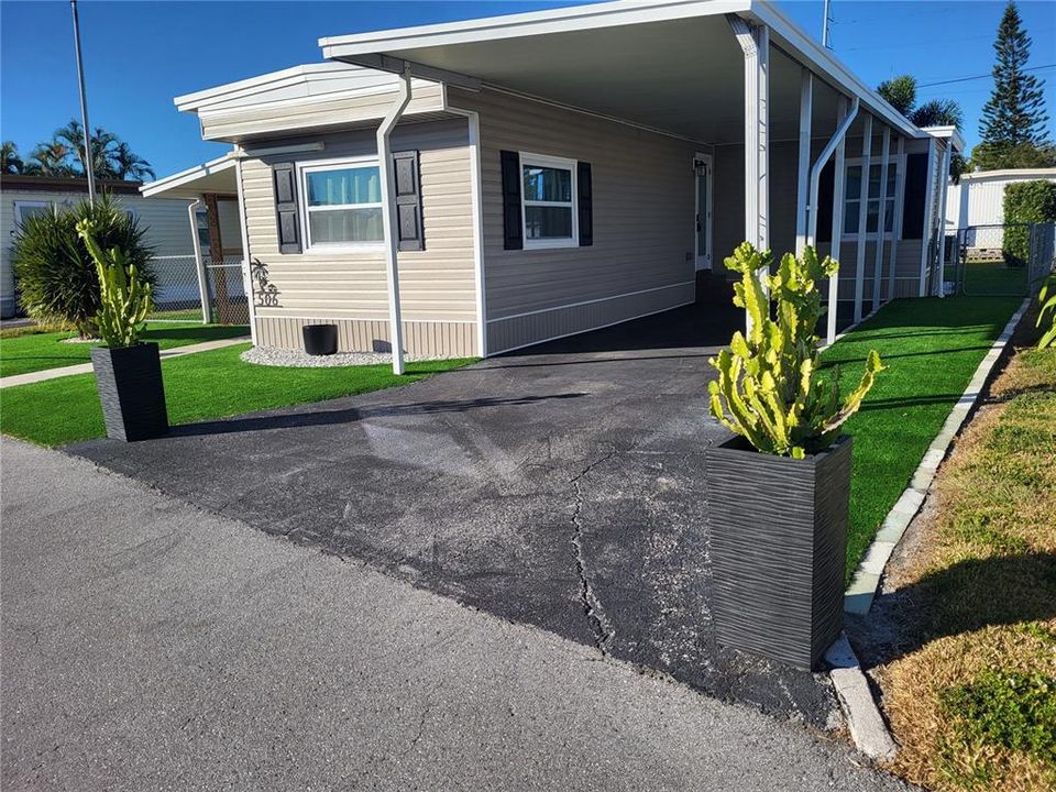 待售: $195,000 (2 贝兹, 2 浴室, 804 平方英尺)