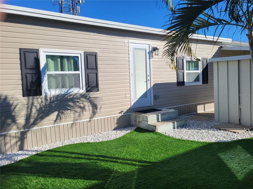 待售: $195,000 (2 贝兹, 2 浴室, 804 平方英尺)