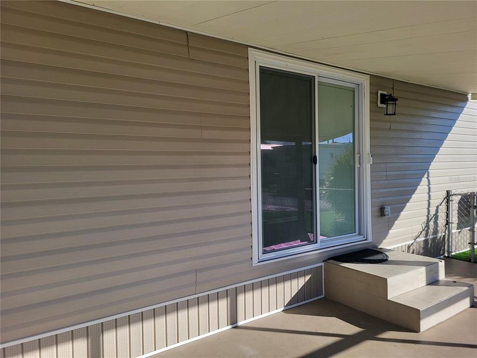 待售: $195,000 (2 贝兹, 2 浴室, 804 平方英尺)