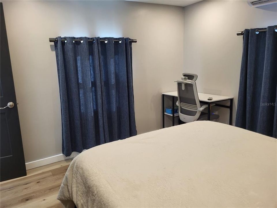 待售: $195,000 (2 贝兹, 2 浴室, 804 平方英尺)