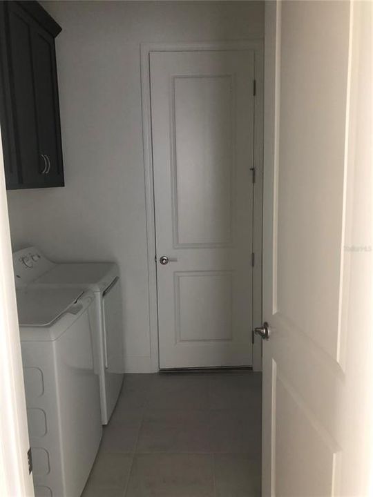 For Rent: $2,700 (2 beds, 2 baths, 1793 Square Feet)