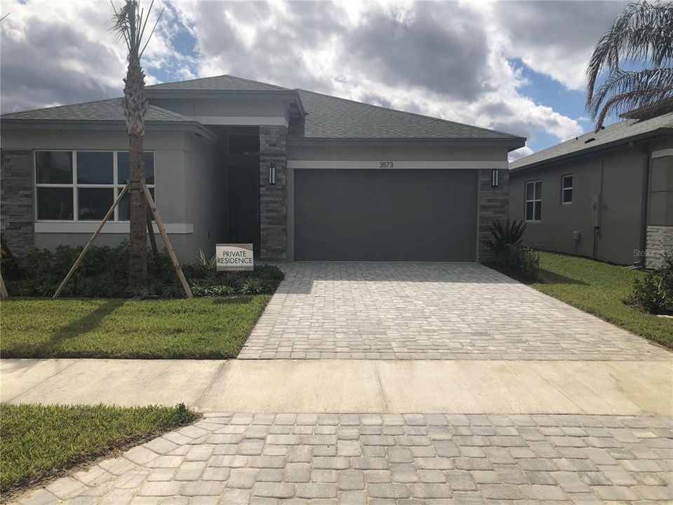 For Rent: $2,700 (2 beds, 2 baths, 1793 Square Feet)