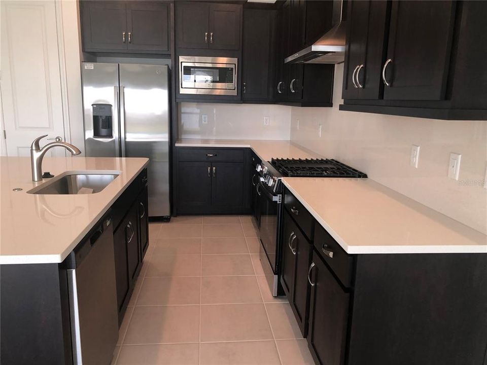 For Rent: $2,700 (2 beds, 2 baths, 1793 Square Feet)