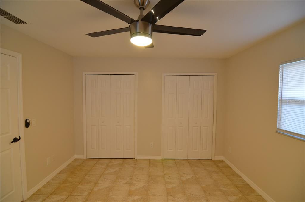 待售: $379,900 (3 贝兹, 2 浴室, 1107 平方英尺)