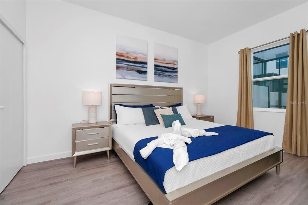 For Sale: $415,000 (5 beds, 4 baths, 2143 Square Feet)