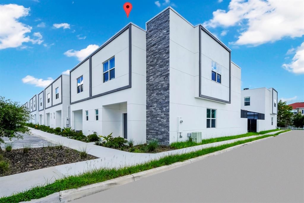 For Sale: $415,000 (5 beds, 4 baths, 2143 Square Feet)