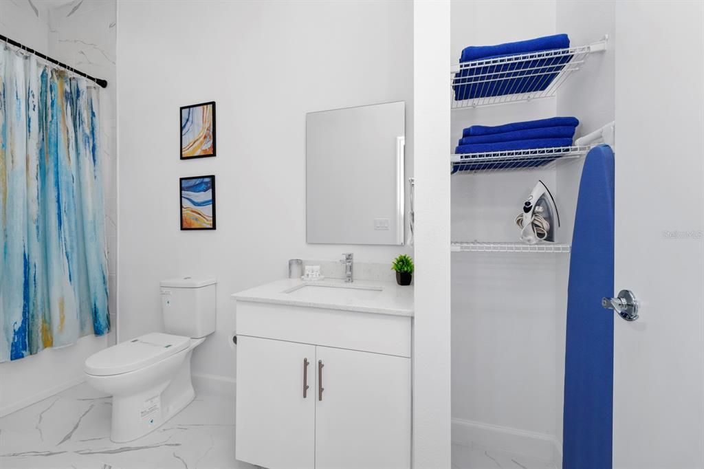 For Sale: $415,000 (5 beds, 4 baths, 2143 Square Feet)