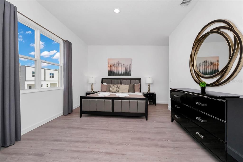 For Sale: $415,000 (5 beds, 4 baths, 2143 Square Feet)