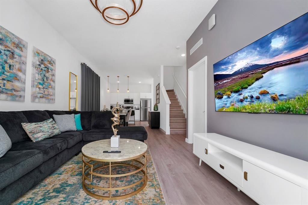 For Sale: $415,000 (5 beds, 4 baths, 2143 Square Feet)