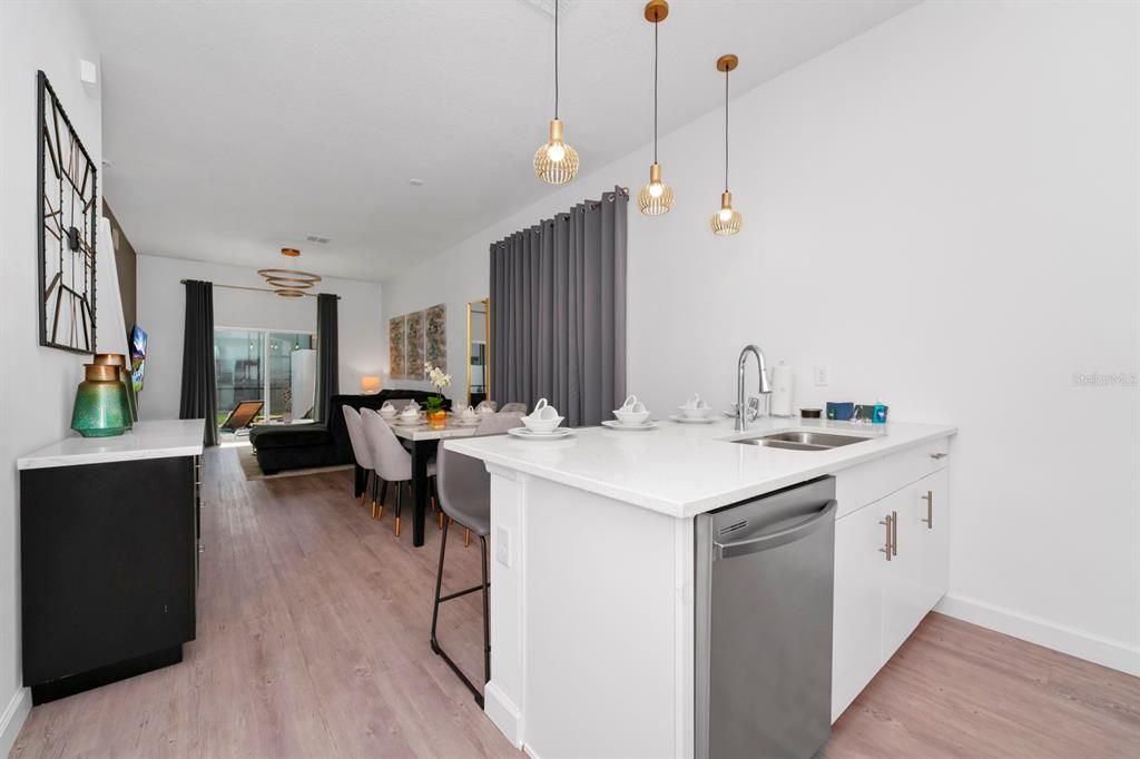 For Sale: $415,000 (5 beds, 4 baths, 2143 Square Feet)