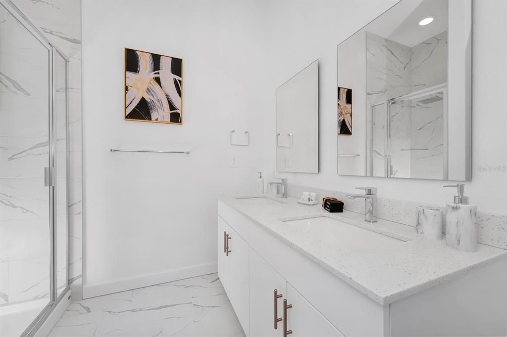 For Sale: $415,000 (5 beds, 4 baths, 2143 Square Feet)