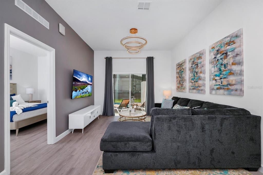 For Sale: $415,000 (5 beds, 4 baths, 2143 Square Feet)