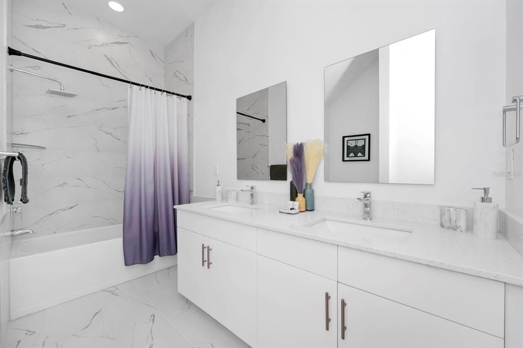 For Sale: $415,000 (5 beds, 4 baths, 2143 Square Feet)