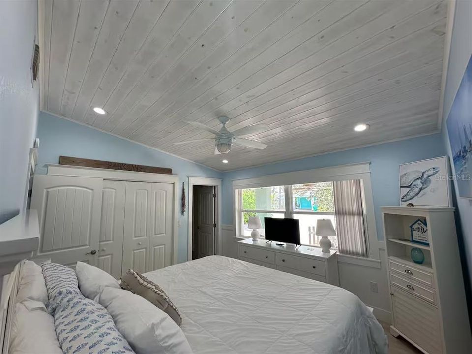 В аренду: $8,000 (3 спален, 2 ванн, 1300 Квадратных фут)