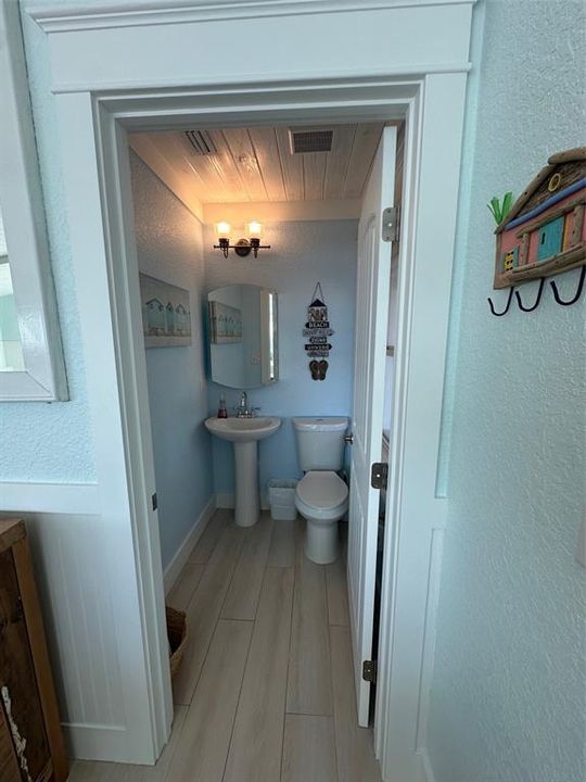 В аренду: $8,000 (3 спален, 2 ванн, 1300 Квадратных фут)