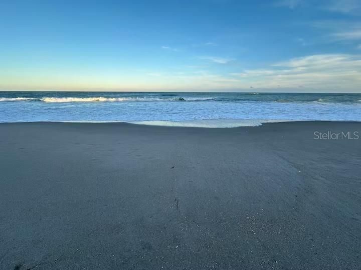 В аренду: $8,000 (3 спален, 2 ванн, 1300 Квадратных фут)